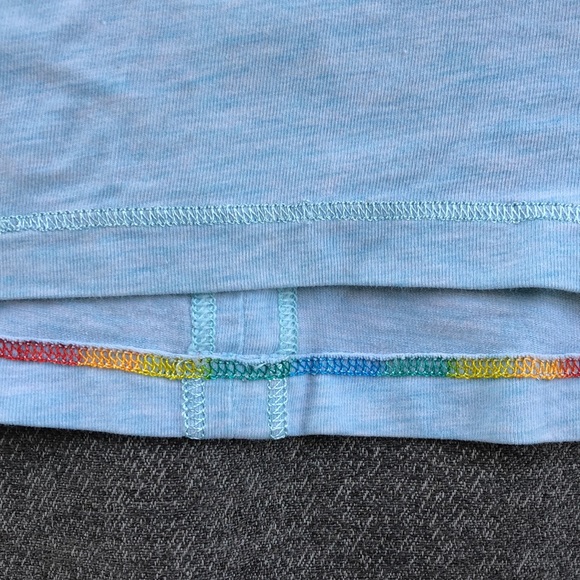 IVIVVA / LULULEMON Keyhole Back T-Shirt - Picture 2 of 8